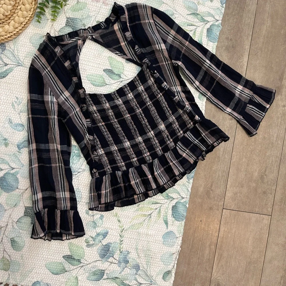 Free People Shirred w Elastic Blue Plaid Long-Sleeved Smocked Plaid Crop Shirt